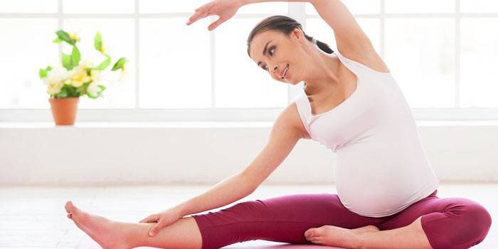 Фітнес для вагітних по триместрах - заняття гімнастикою, фізичне навантаження і вправи