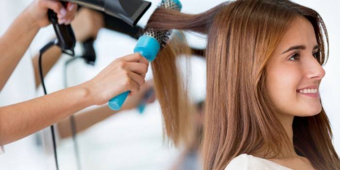 Випрямлення волосся в домашніх умовах: методи і засоби