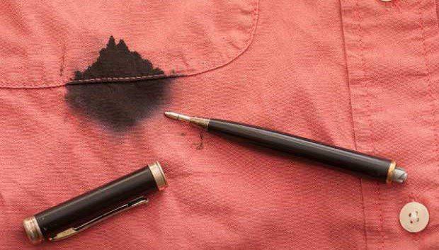 Чим відіпрати чорнило від ручки з одягу - прості способи прибрати чорнильна пляма з речі