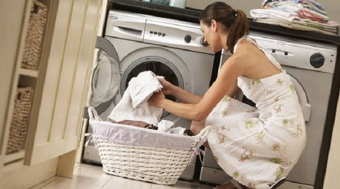 Як відіпрати кухонні рушники від жиру в домашніх умовах