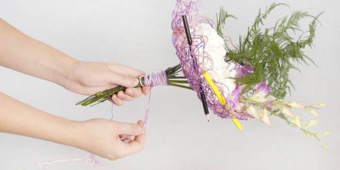 Як упакувати квіти зі смаком - правила та варіанти оформлення флористичної композиції