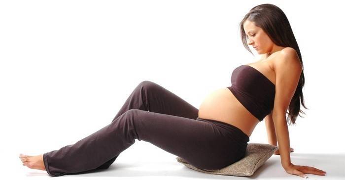33 тиждень вагітності: що відбувається з дитиною, причини болю в животі