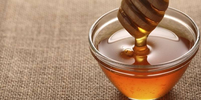 Як перевірити мед на натуральність і відрізнити від підробки - популярні способи