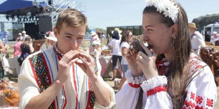 Білоруські прізвища - список типових чоловічих і жіночих, їх відмінювання та походження