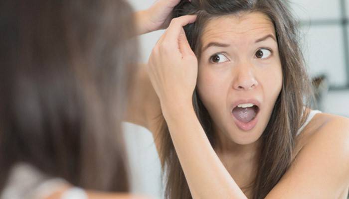 Прищі на голові у волоссі: причини появи та лікування у жінок і чоловіків