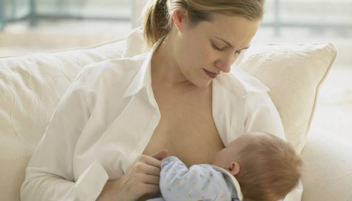 Чим лікувати горло при грудному вигодовуванні мамам