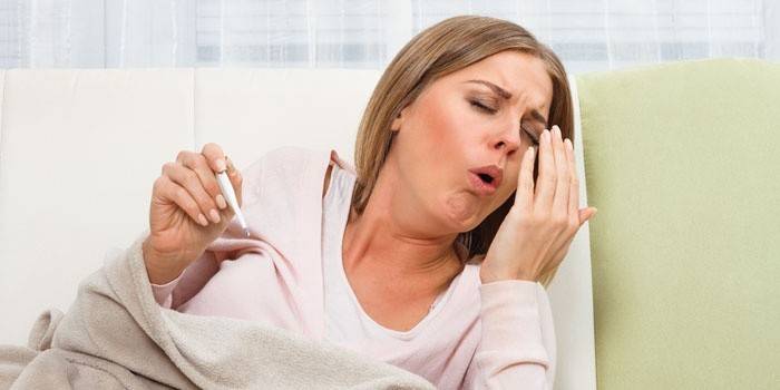 Пневмонія - симптоми у дорослих і як розпізнати перші прояви захворювання