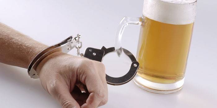 Лікування пивного алкоголізму: методи і народні засоби, щоб кинути пити