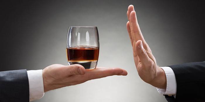 Як перестати пити алкоголь взагалі чоловікам і жінкам - ефективні препарати та народні засоби