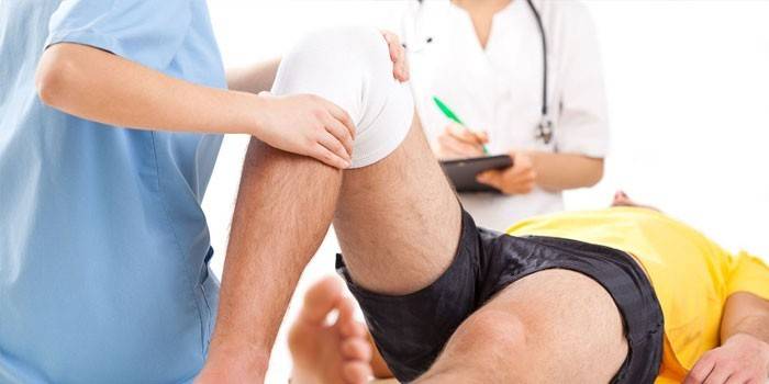 Що робити при ударі коліна - алгоритм надання першої допомоги