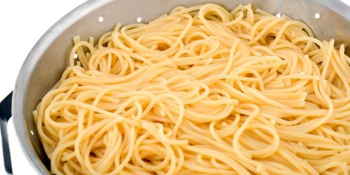 Як варити спагетті в каструлі - як смачно приготувати пасту альденте