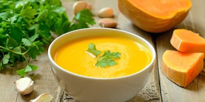 Супи на кожен день - прості і смачні рецепти приготування домашніх перших страв з фото