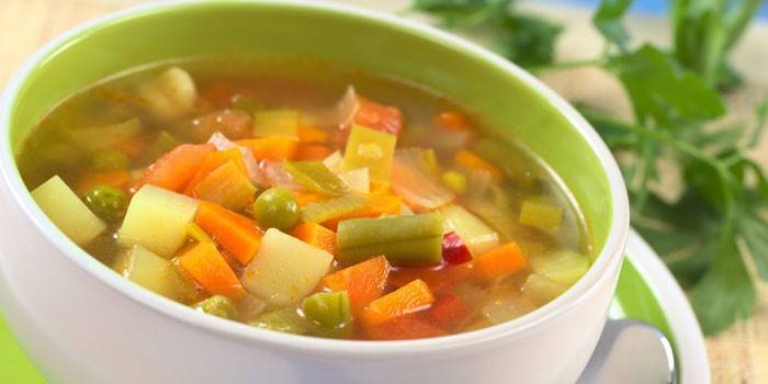 Дієтичний овочевий суп