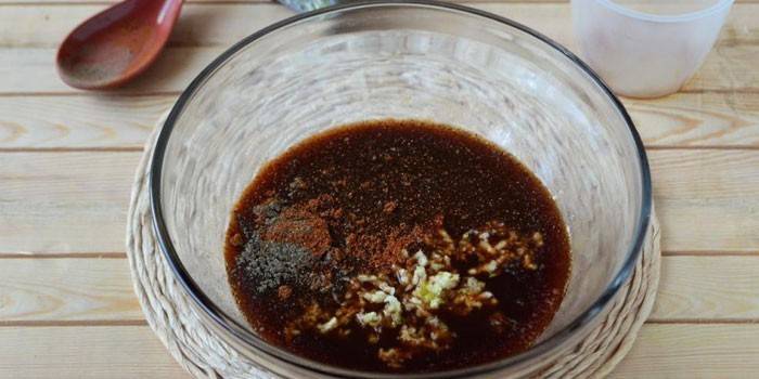 Крильця в медово-соєвому соусі: як приготувати смачну страву