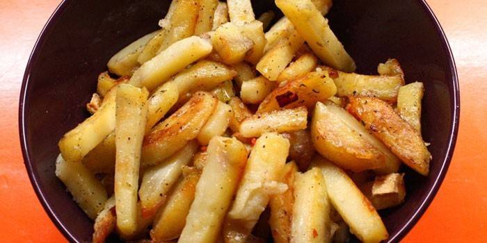 Смажена картопля в мультиварці: приготування смачної страви