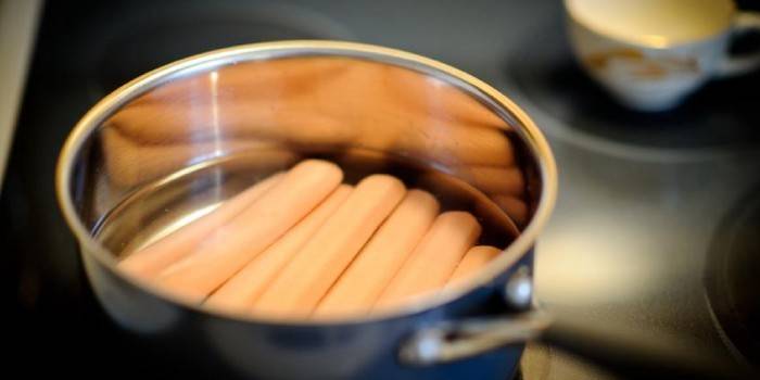 4 способи смачно зварити сосиски: як приготувати страву