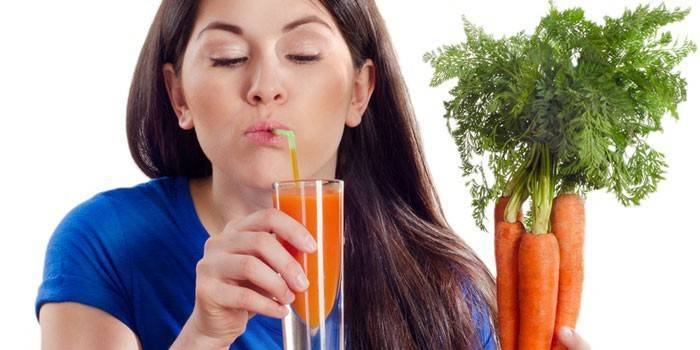 Морквяний сік: як пити і чим корисний