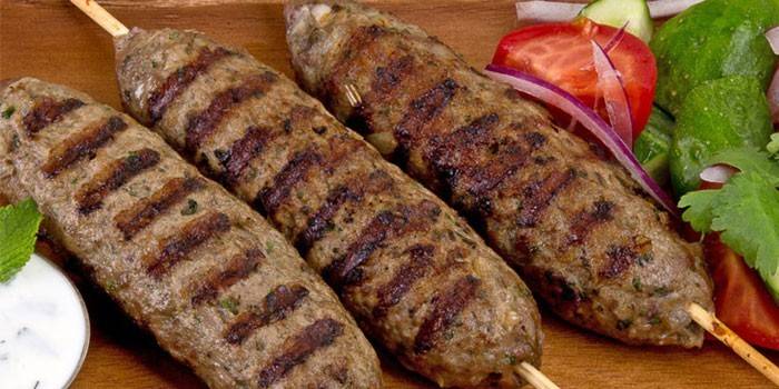 Люля-кебаб з яловичини на мангалі - покрокові рецепти з фото