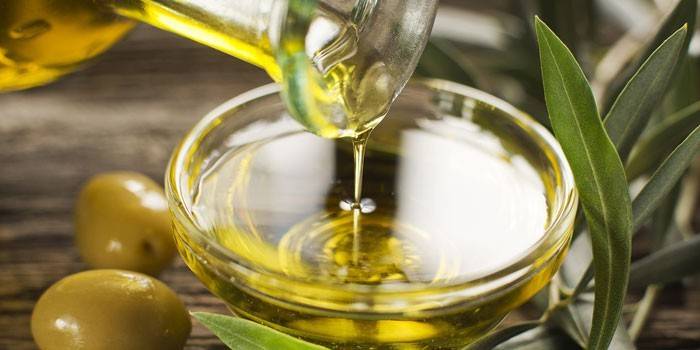 Оливкова олія - користь і шкода: як приймати для здоров'я
