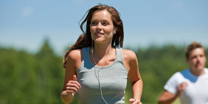 Скільки треба бігати, щоб схуднути - як правильно займатися на біговій доріжці