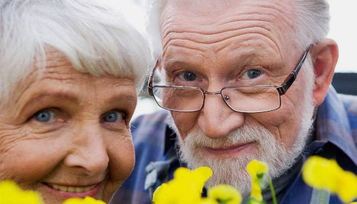 Деменція у літніх людей: що це таке, причини, симптоми і лікування